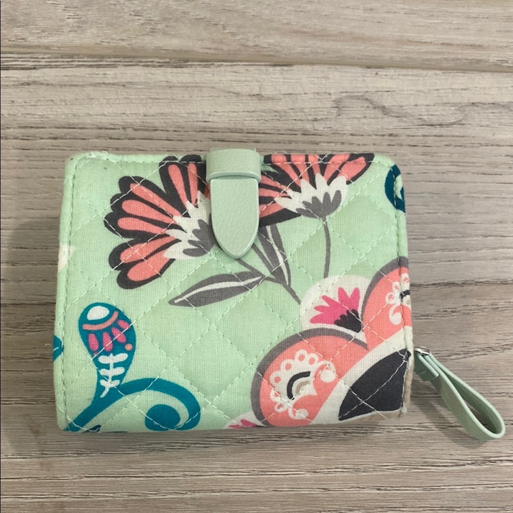 Vera Bradley Floral Quilted Women's Wallet